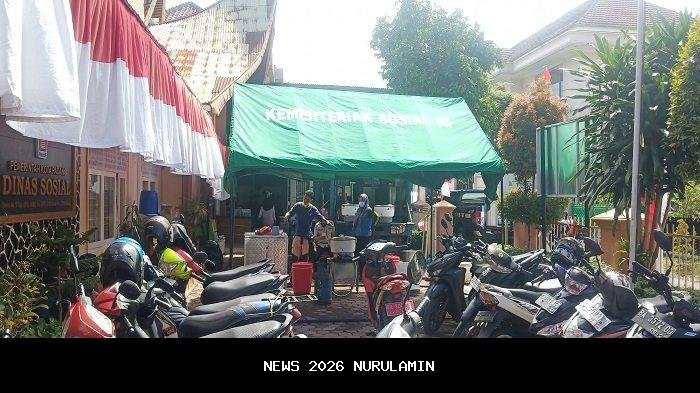 Dinsos Kota Padang Buka Dapur Umum di Pauh Pasca Banjir 2 Januari