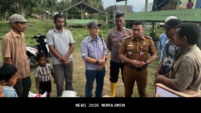 Kunjungi Pengungsi Banjir Lhokseumawe, Menko Polkam Beri Bantuan Darurat