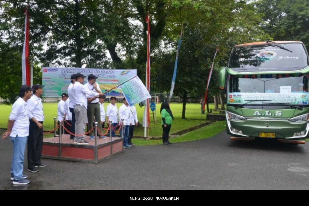 Dukung Pengembangan SDM, PTPN III Berikan Bus ke Politeknik LPP dan ITSI