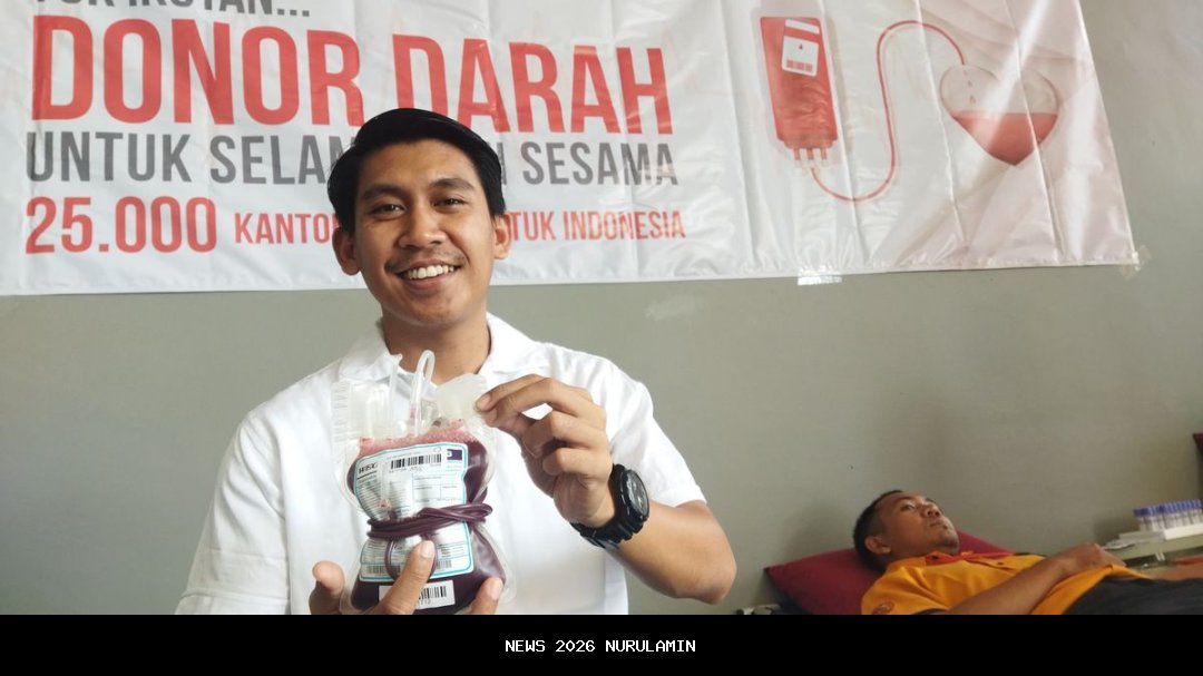 Puluhan Karyawan Alfamart Donorkan Darah di Cabang Bali