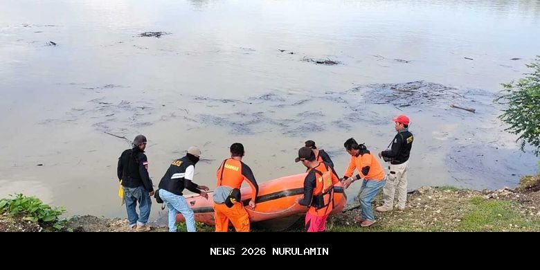 Nuriman, pulanglah. Pemancing Kubu Raya diduga diterkam buaya di Sungai Cabang Ruan belum ditemukan