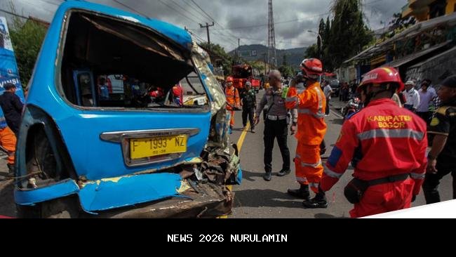 Kecelakaan Beruntun Akibat Alat Berat Terjatuh dari Truk di Bogor, Banyak Korban Luka