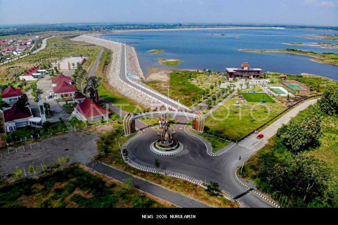 Libur tahun baru, Bendungan Semantok Nganjuk diserbu pengunjung: wisata gratis dengan pesona gemericik air