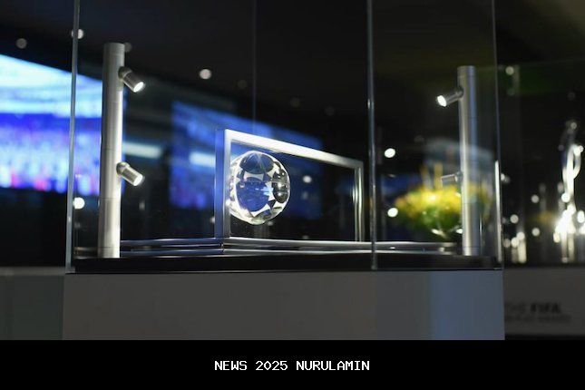 Mencetak Gol Tandukan di Piala Dunia 2014: Robin van Persie Melawan Tim Apa?