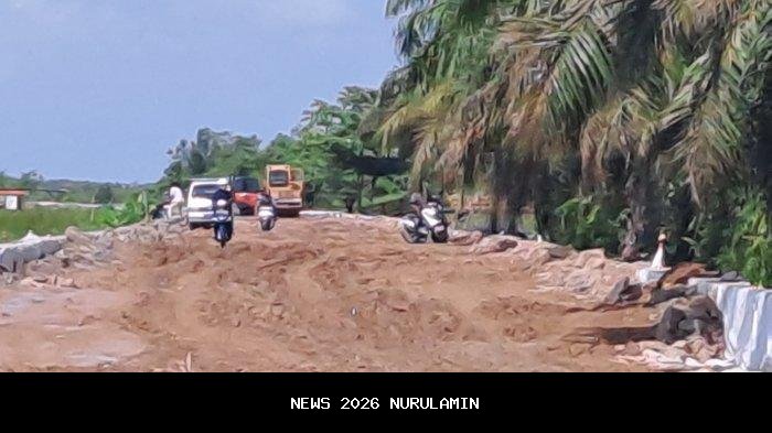 Luapan aliran Sungai Tapin rendam jalan nasional Margasari-Balimau Tapin, pengendara diminta waspada