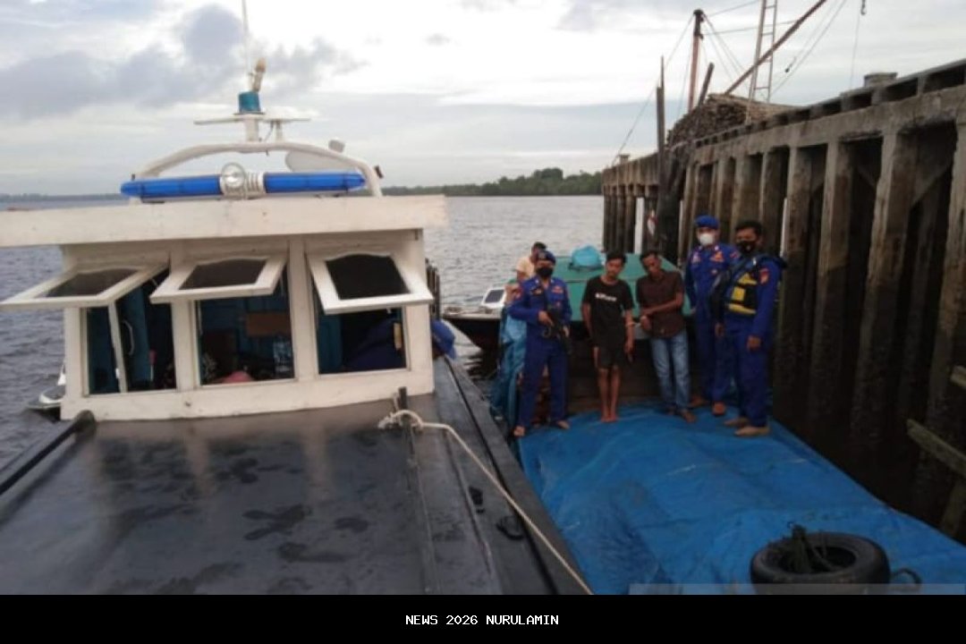 Polisi sita 18 rakit kayu ilegal di Sungai Dedap Kepulauan Meranti