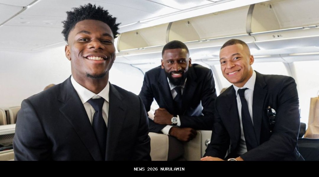 Ronaldinho Bocorkan Pilihan Tim di Final Piala Interkontinental PSG vs Flamengo