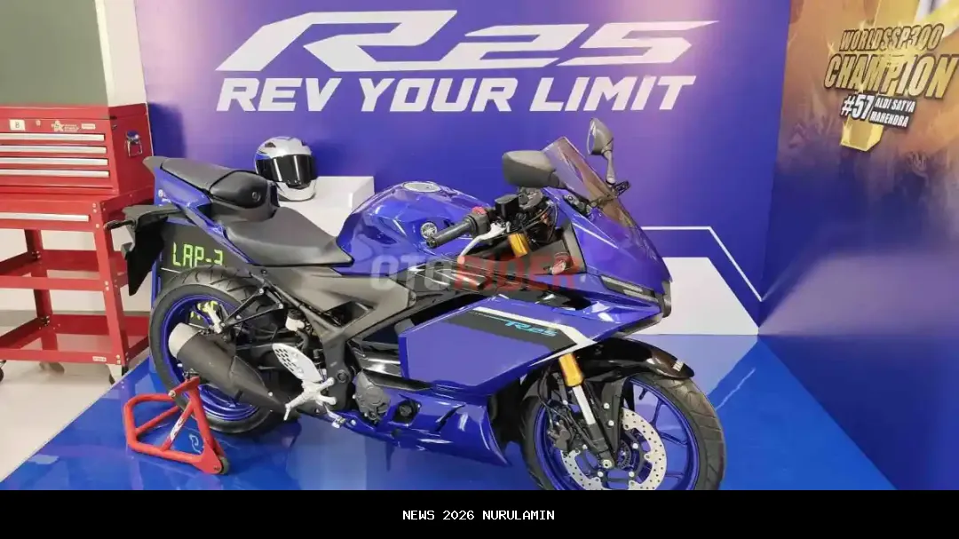 Gaspol Gaya! Yamaha R25 2025 Tampil Menggoda di Setiap Tikungan