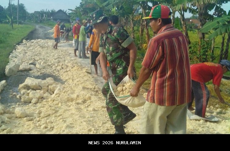 Pemutaran Jalan Wonosari-Tilamuta, Warga Harus Berjalan Belasan KM