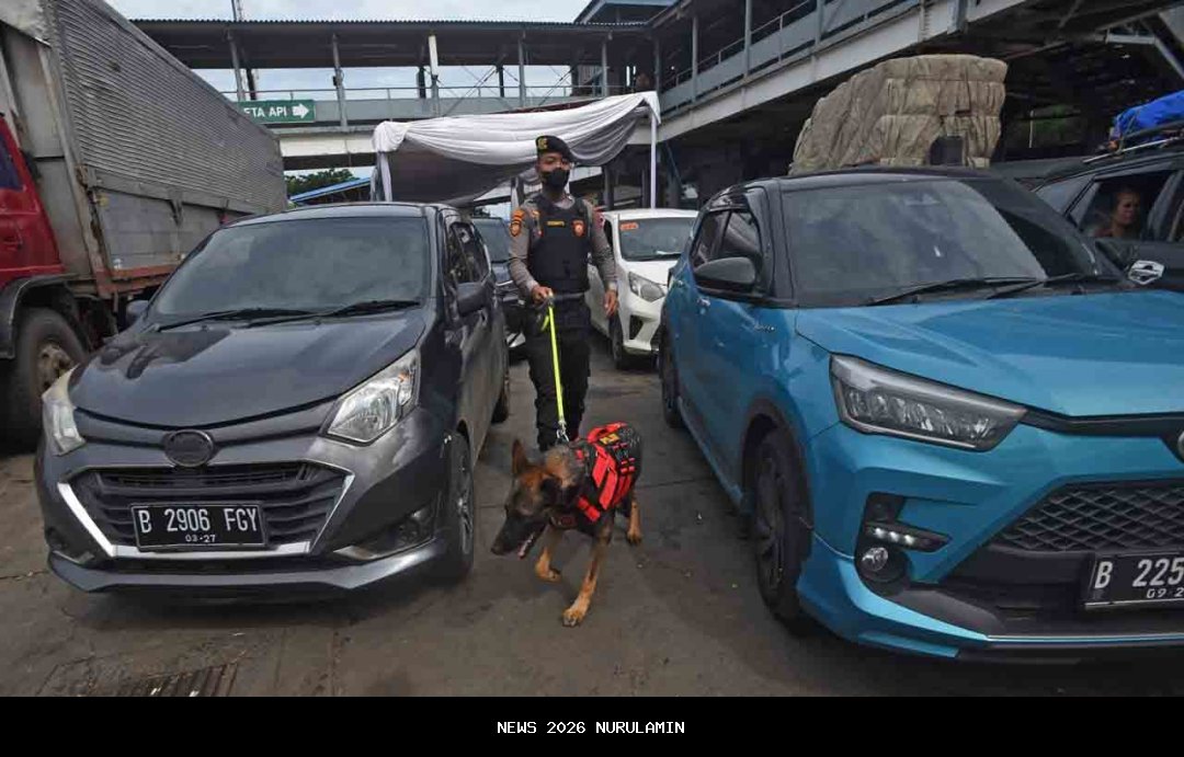 Anjing Pelacak Dikerahkan, Polda Kepri Amankan Pelabuhan Telaga Punggur Saat Mudik Nataru