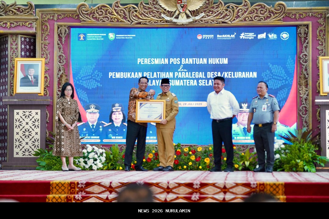 Keadilan Merata: Bupati Mojokerto Terima Penghargaan Menkumham atas Pembentukan 304 Posbankum Desa/Kelurahan