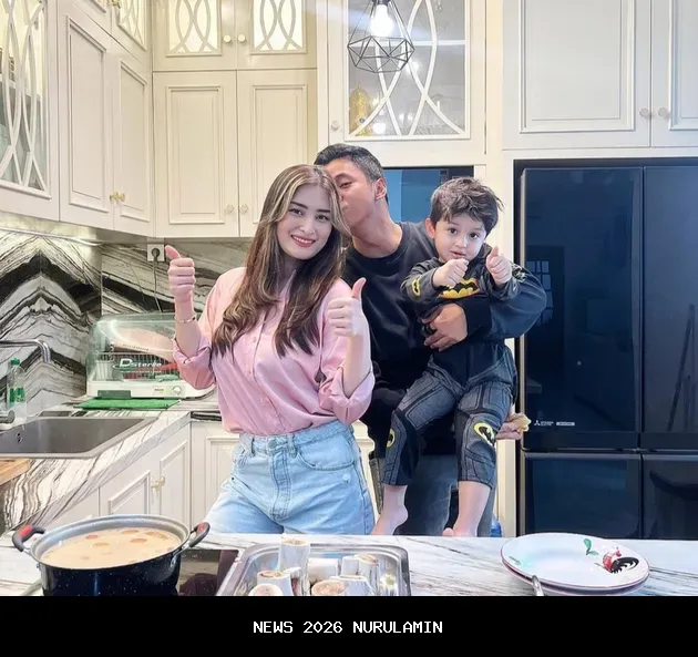 Gugatan Cerai Dikabulkan, Angbeen Rishi Raih Hak Asuh Anak dari Adly Fairuz