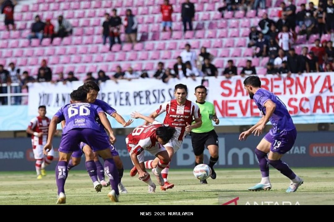 Persita Hadapi Persis di Manahan, Ini Target Carlos Pena