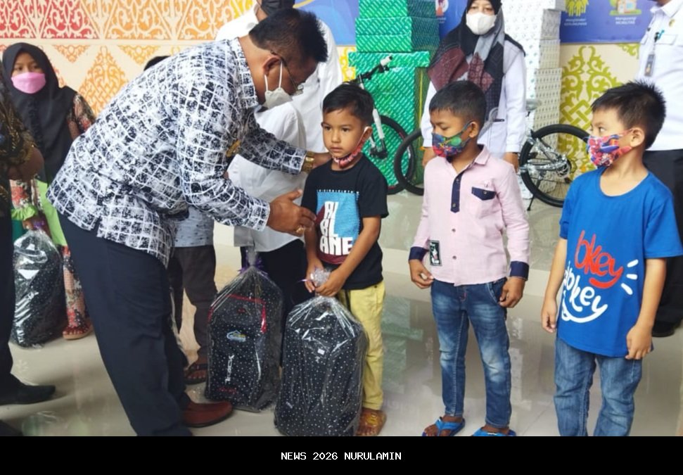 Wali Kota Banda Aceh Menangis Saat Membahas Donasi Bencana, Ini Profil Singkatnya