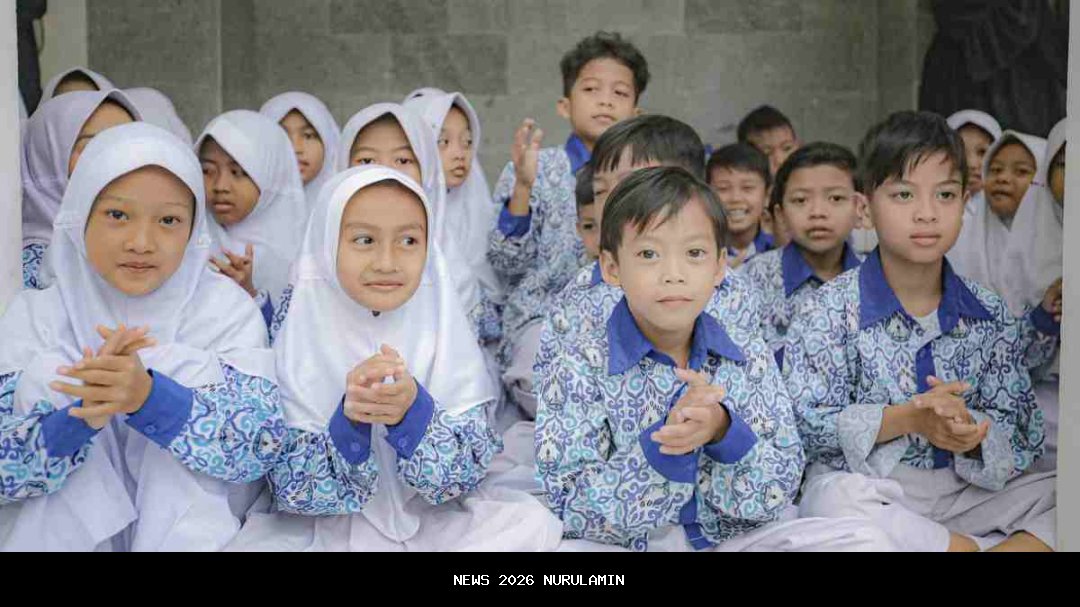 Komentar Komdigi: Ponsel Dilarang di Sekolah