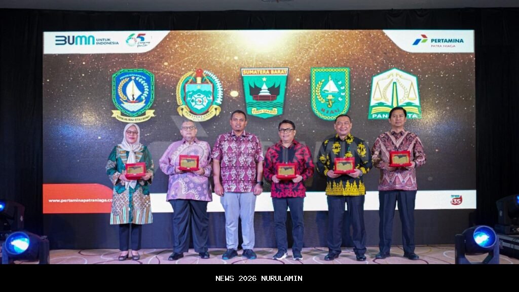 Pertamina Patra Niaga RJBB Terima Penghargaan Pajak Terbesar dari Gubernur Banten