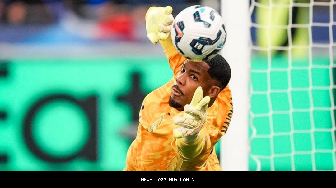 Kabar transfer AC Milan dan Andriy Lunin menguat, nasib Mike Maignan tak jelas di Rossoneri