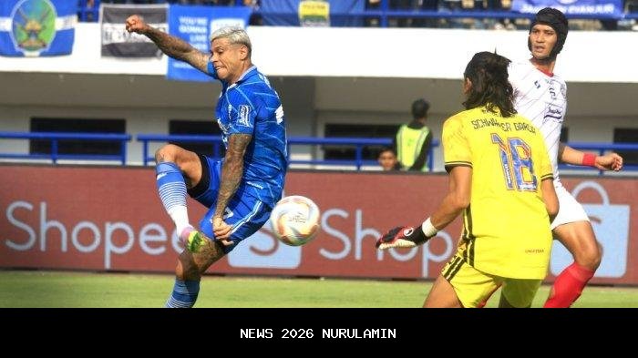 Persib Harus Menang! Bojan Hodak Targetkan Kemenangan Tinggi Lawan PSM Makassar