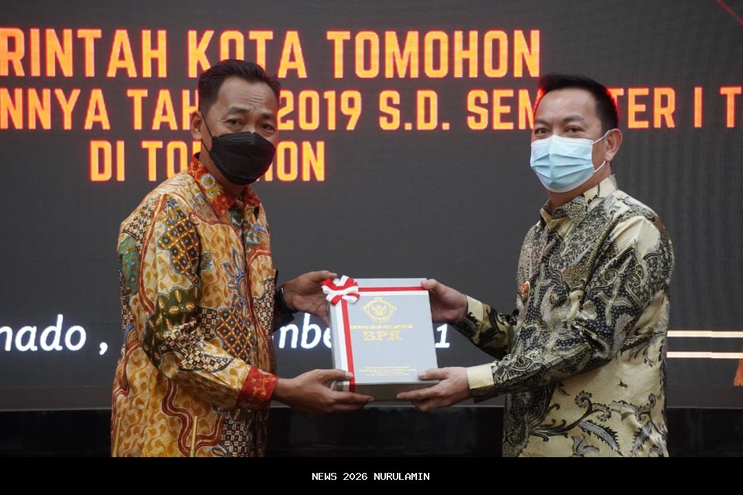 Bupati Padang Pariaman Terima LHP BPK, Akui Pariwisata Butuh Perbaikan Serius