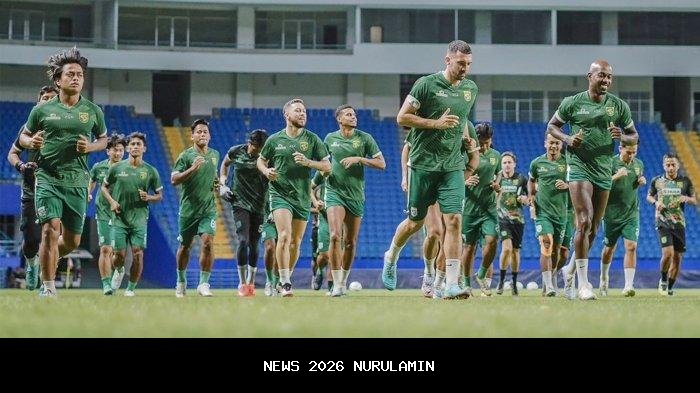 Prediksi Skor Madura United vs Persebaya, Derby Suramadu 3 Januari 2026