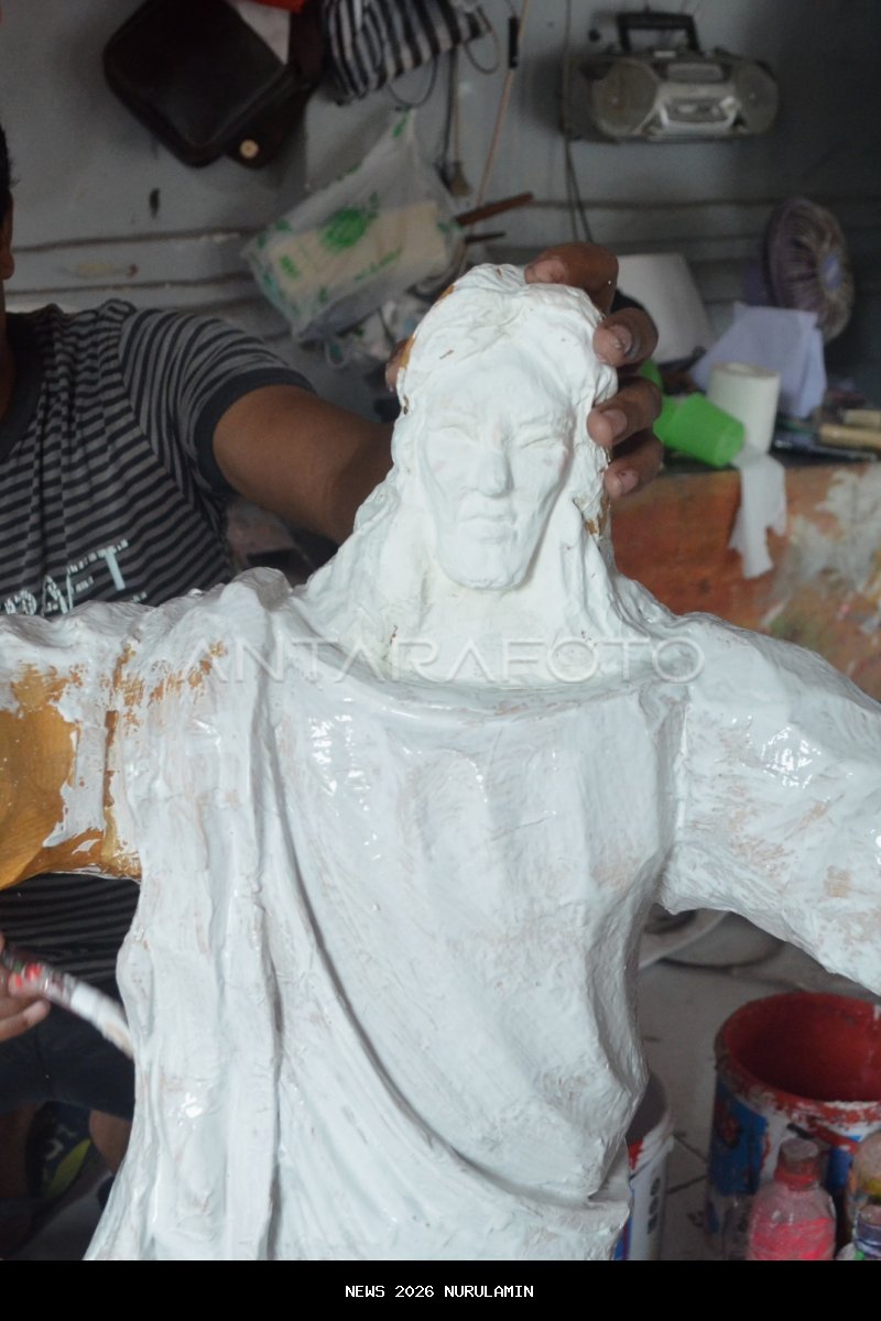 Perajin Patung Yesus Jepara: Sepuluh Tahun Berjuang dengan Kayu, Doa, dan Ketekunan