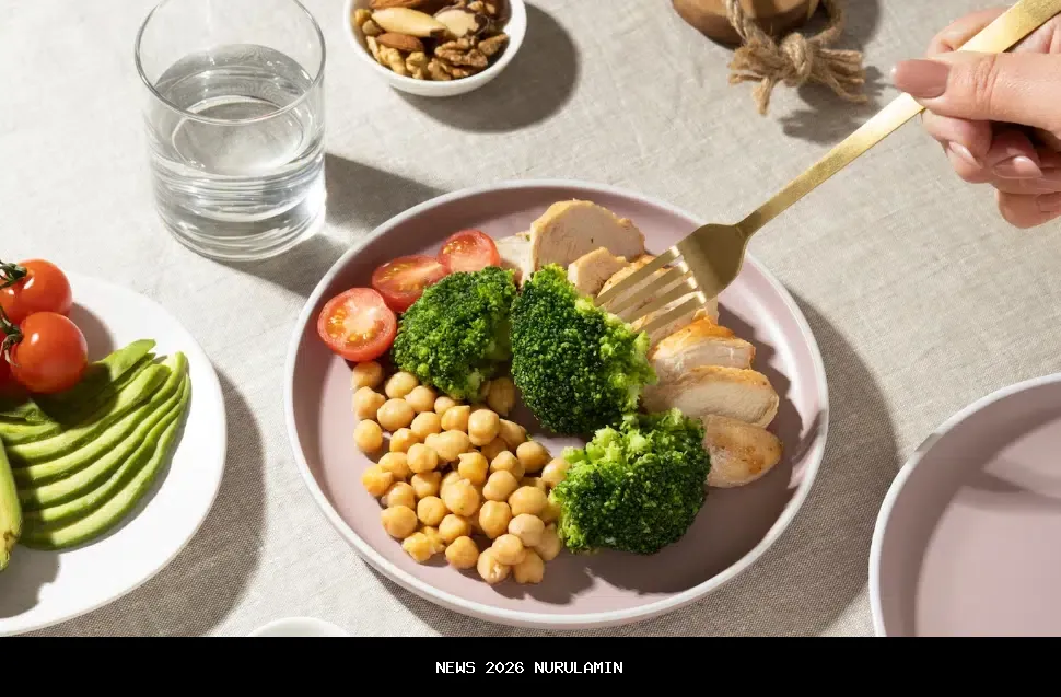 9 Buah Kaya Protein Alami untuk Penuhi Gizi Harian Seimbang