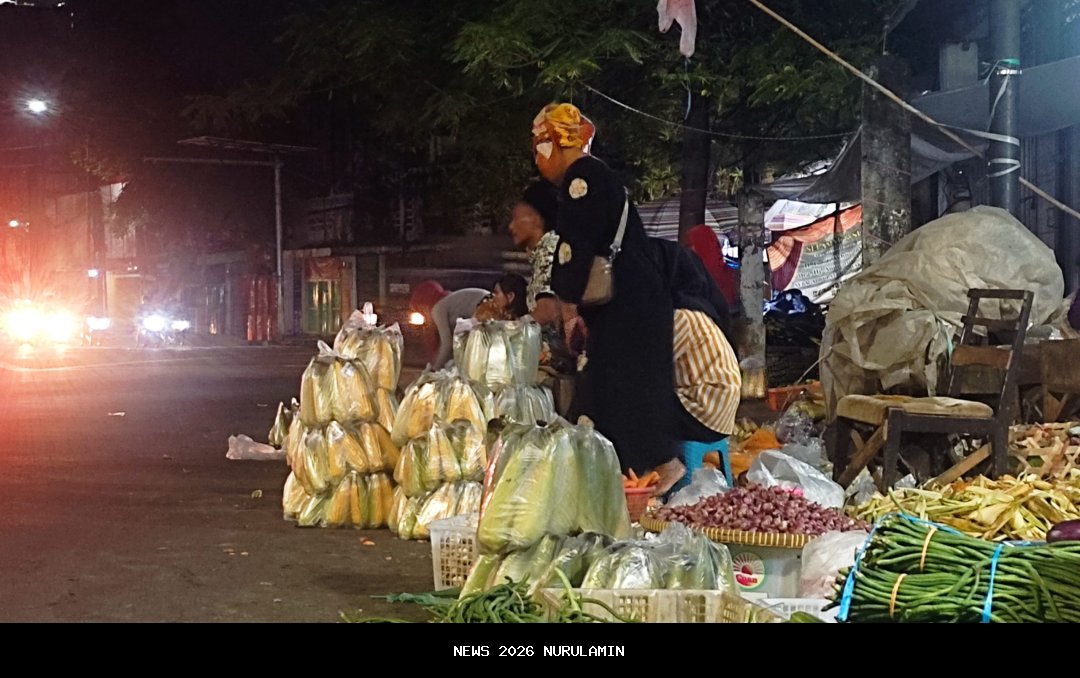 Tahun Baru, Pedagang Jagung Jalan Pahlawan Samarinda Berharap Laku Manis