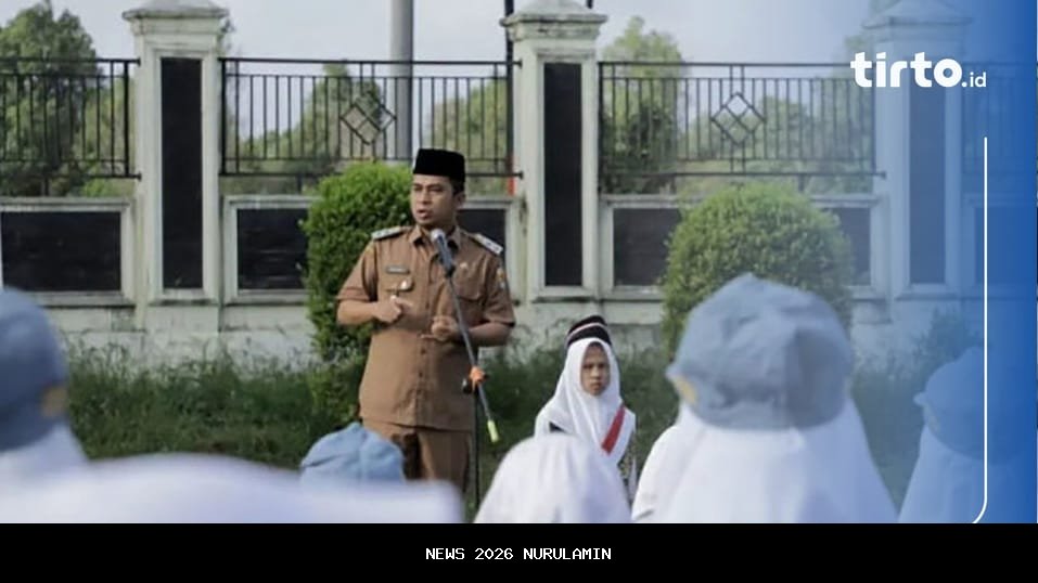 Mendikdasmen Jadi Pembina Upacara di Hari Pertama Sekolah Aceh Tamiang