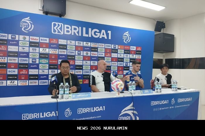 Bojan Hodak Tidak Terburu-buru Bahas Pemain Baru Persib